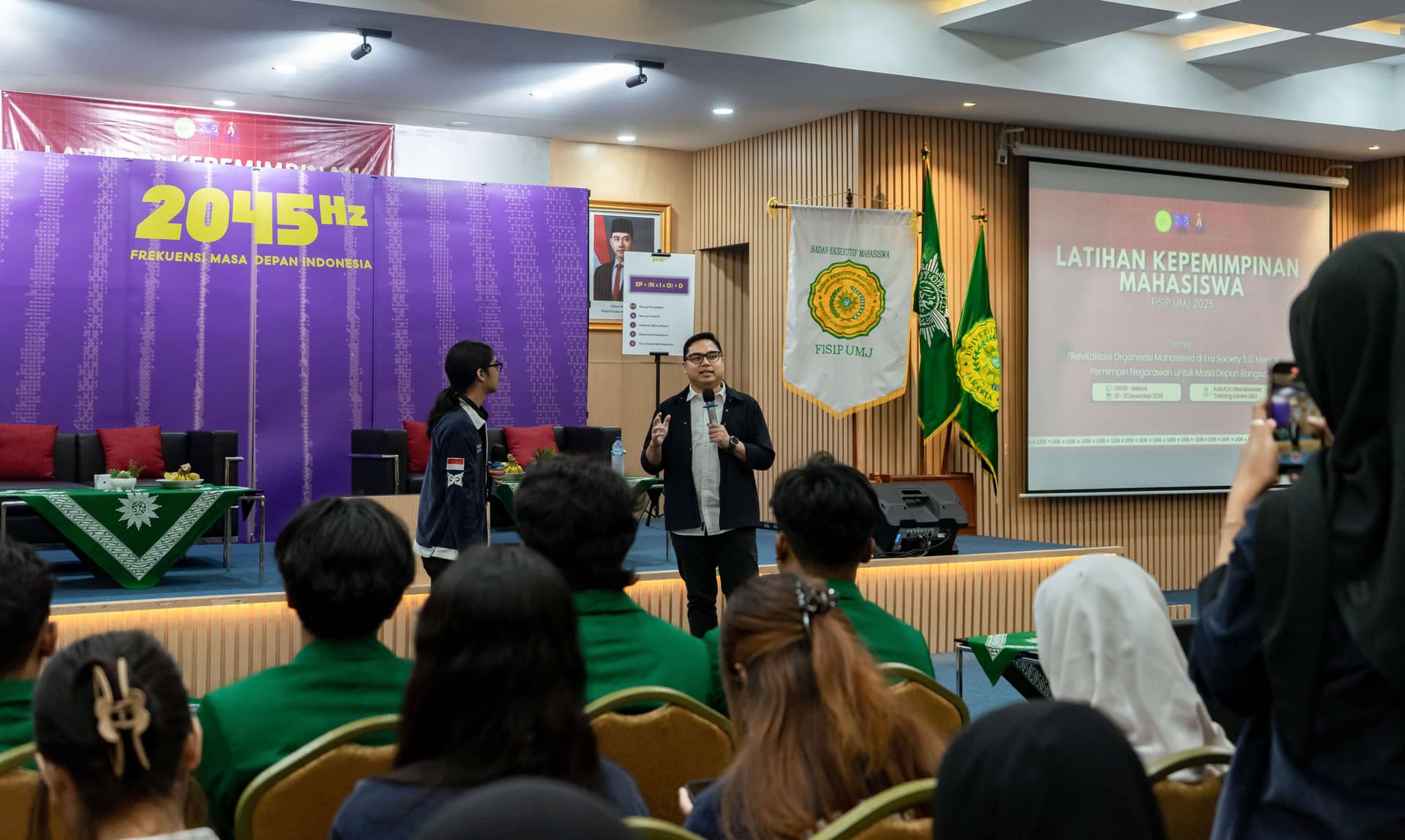 2045Hz Photo Gallery 1