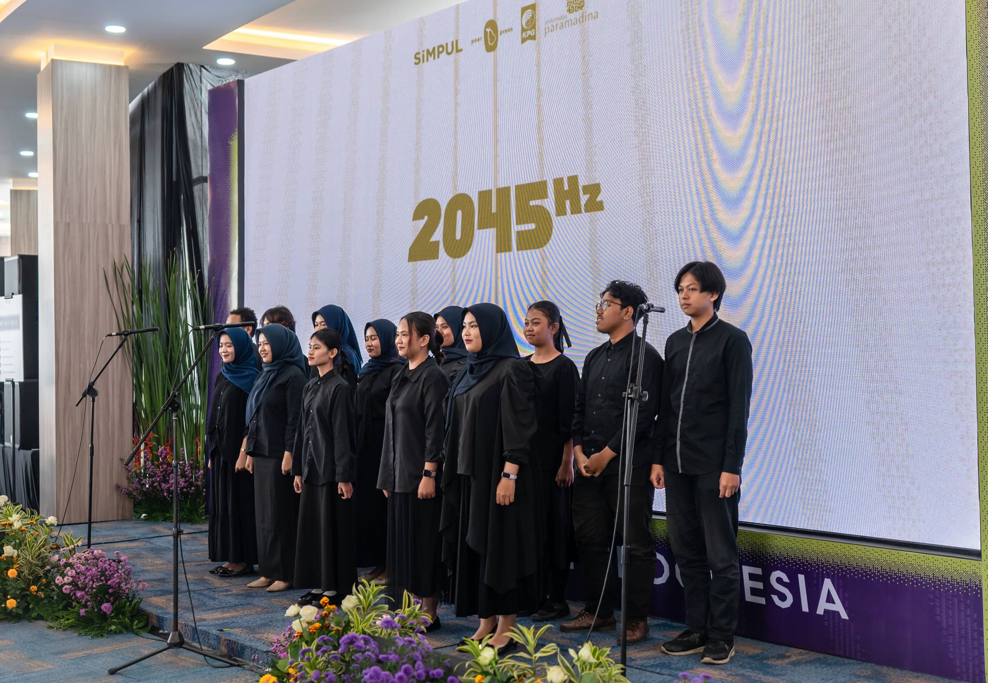 2045Hz Photo Gallery 3