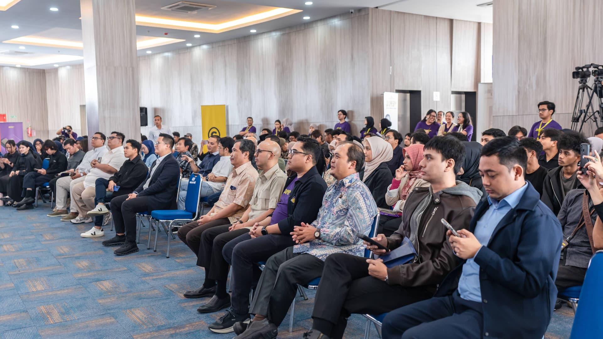 2045Hz Photo Gallery 4