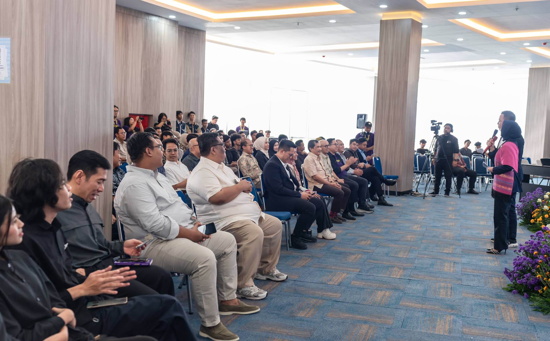 2045Hz Photo Gallery 6