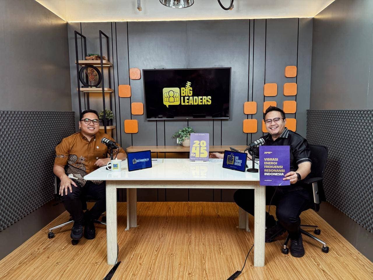 2045Hz Photo Gallery 2