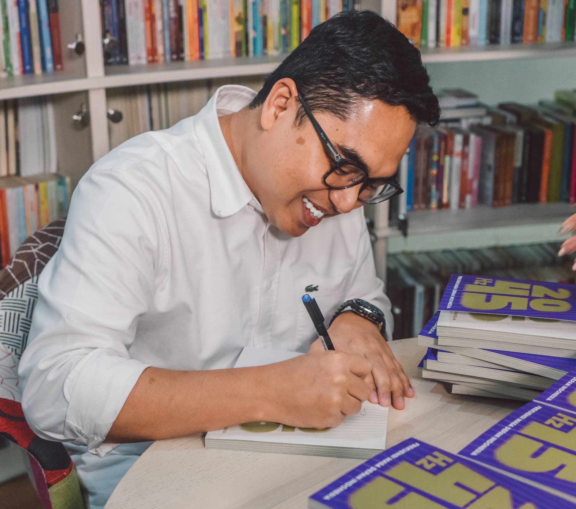 2045Hz Photo Gallery 3