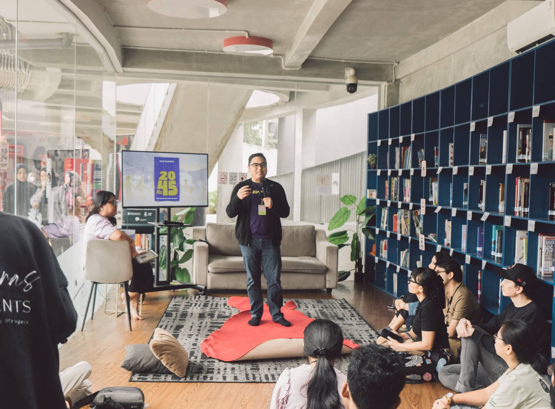 2045Hz Photo Gallery 2