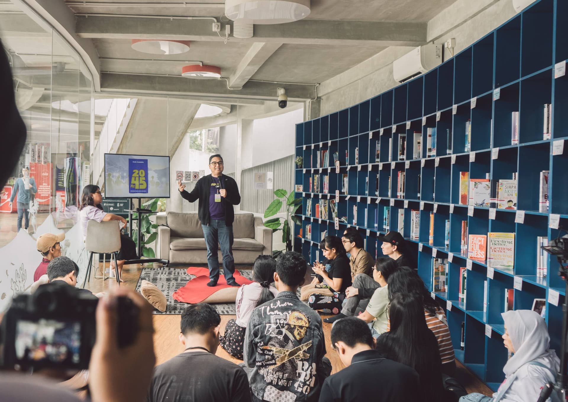 2045Hz Photo Gallery 3