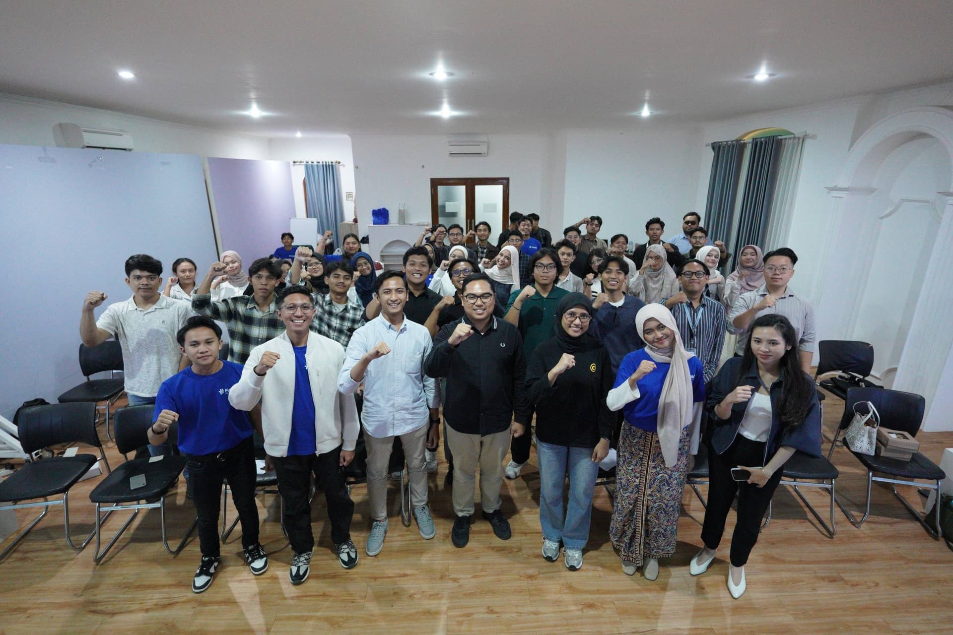 2045Hz Photo Gallery 0