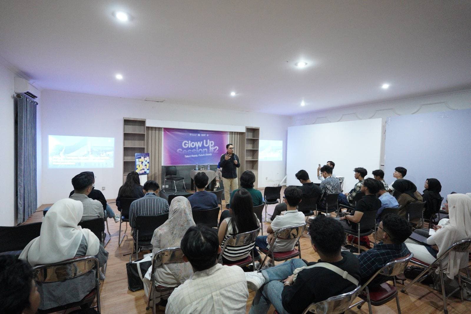 2045Hz Photo Gallery 1